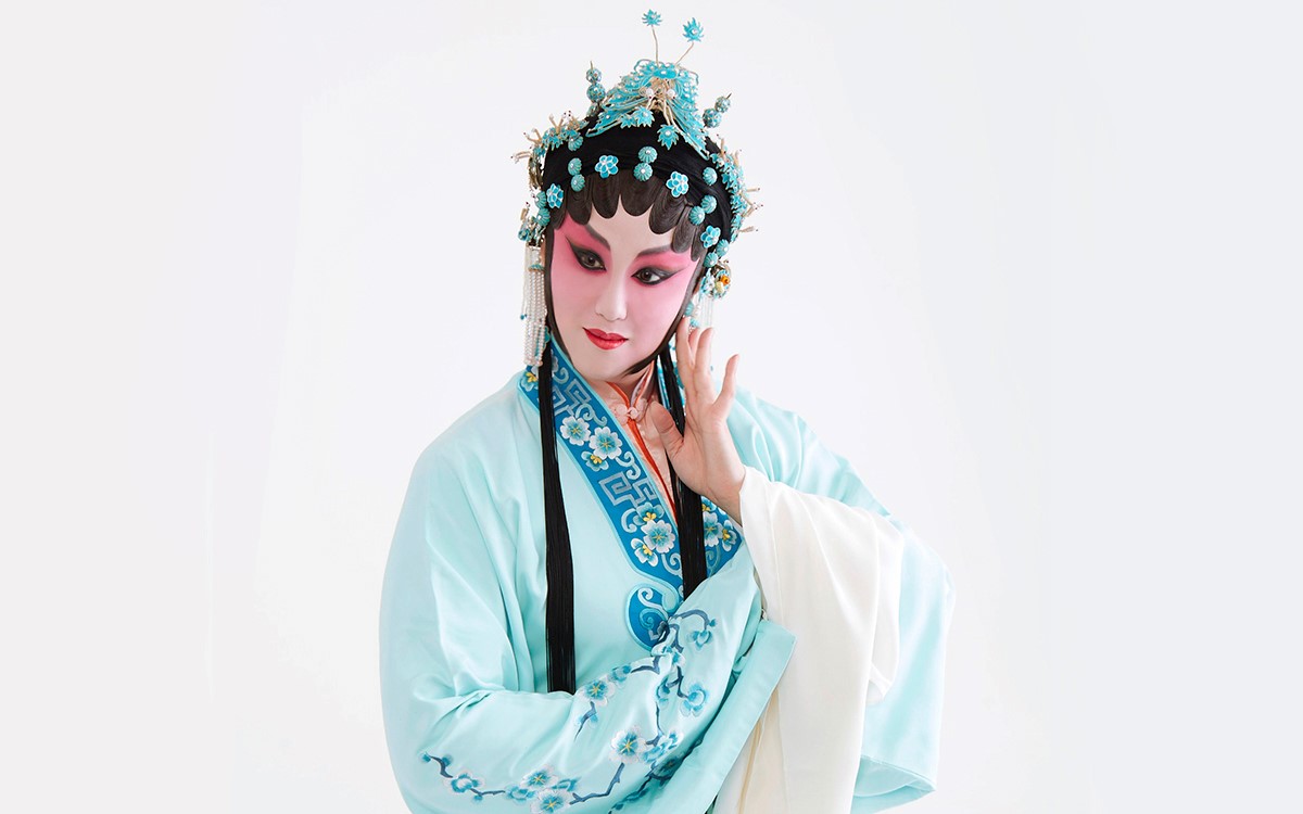 Rising Star Janet Wong as Princess Chai