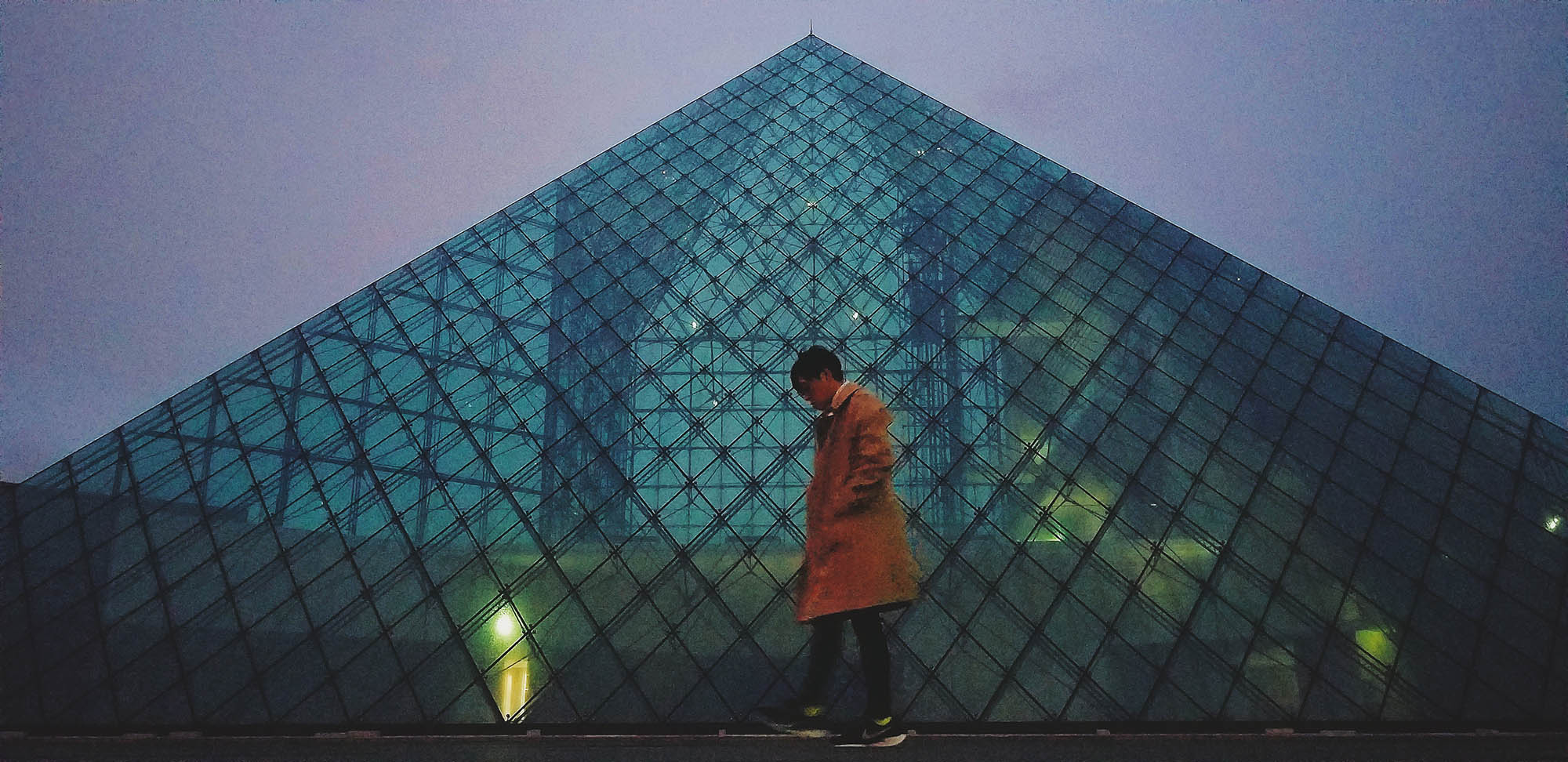 玻璃金字塔「HIDAMARI」。